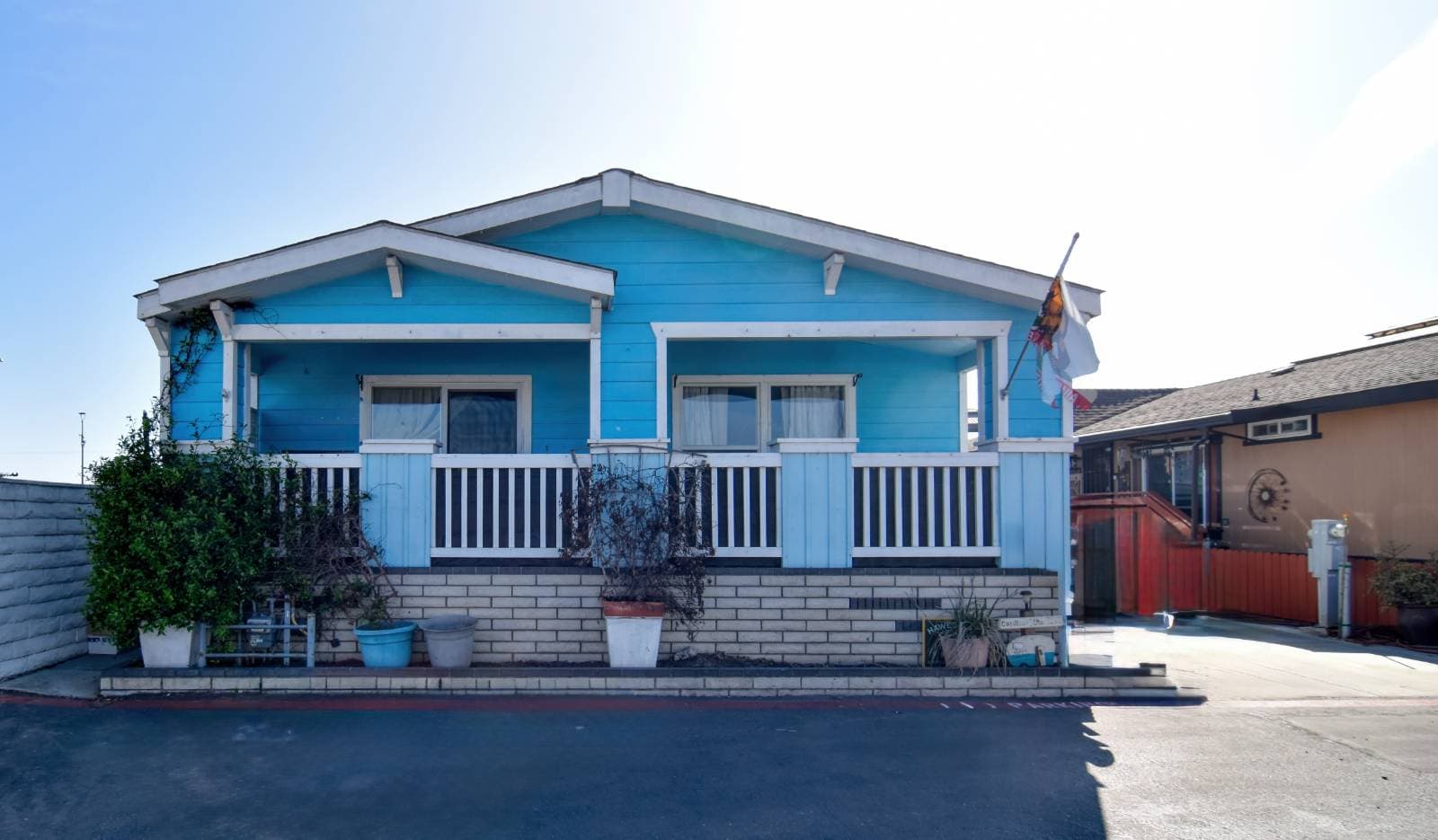 Manufactured home in Huntington Beach, CA 92646