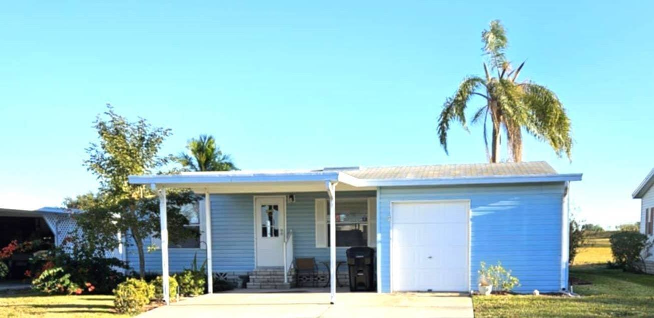 Manufactured home in Winter Haven, FL 33881