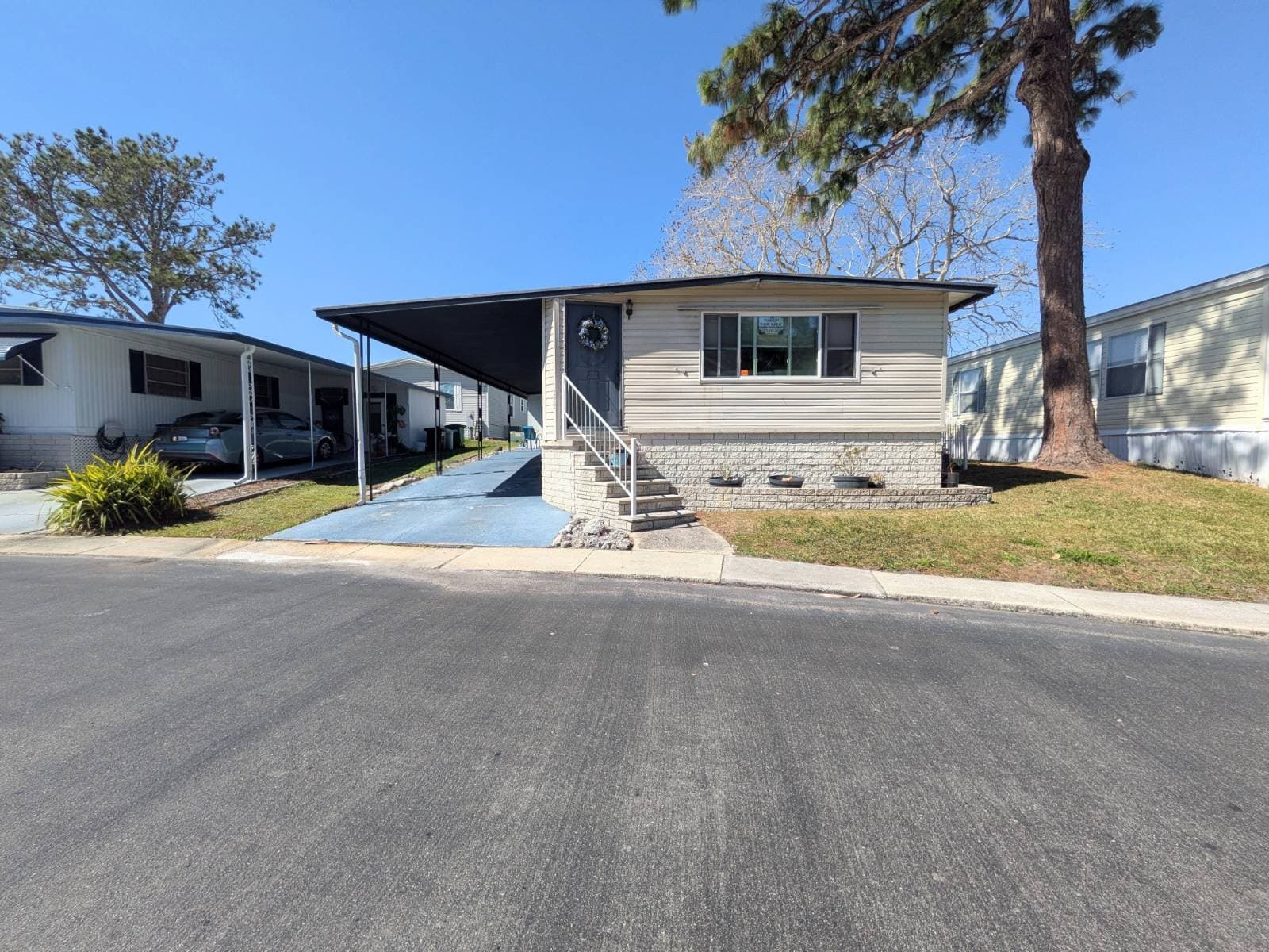 Manufactured home in Safety Harbor, FL 34695