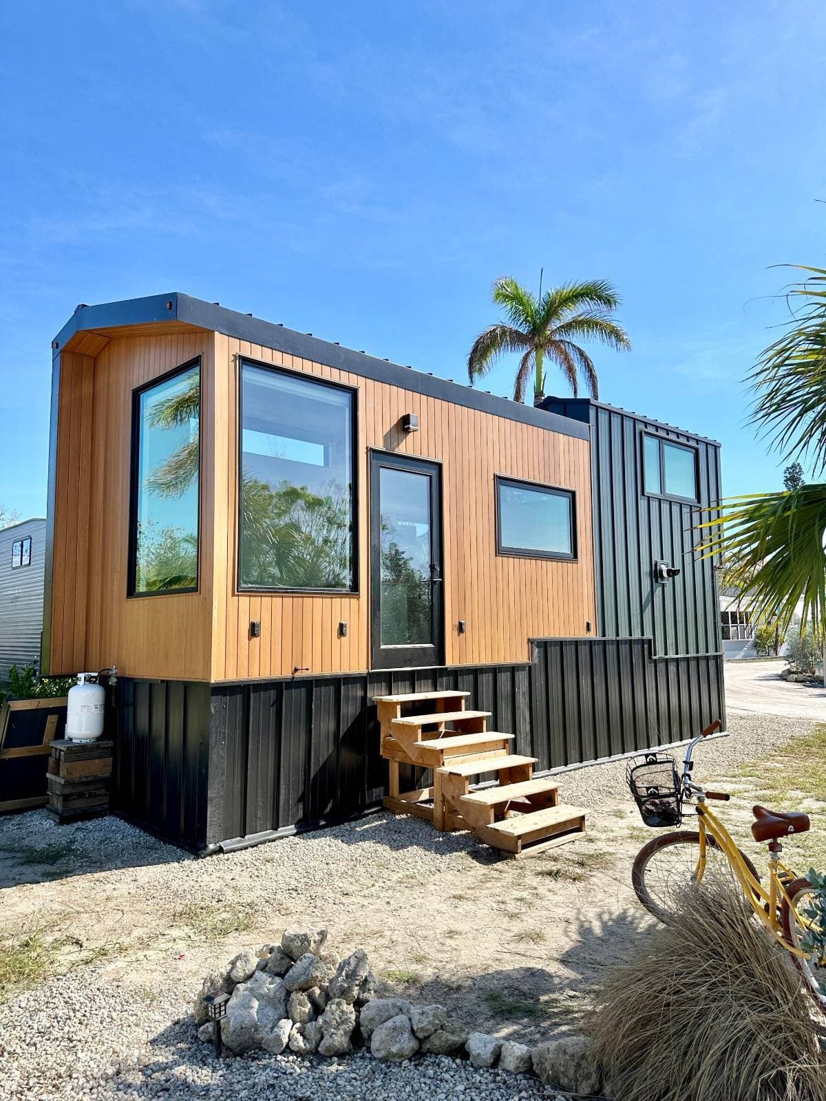 Manufactured home in Sanibel, FL 33957