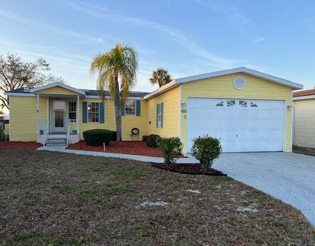Manufactured home in Ruskin, FL 33570