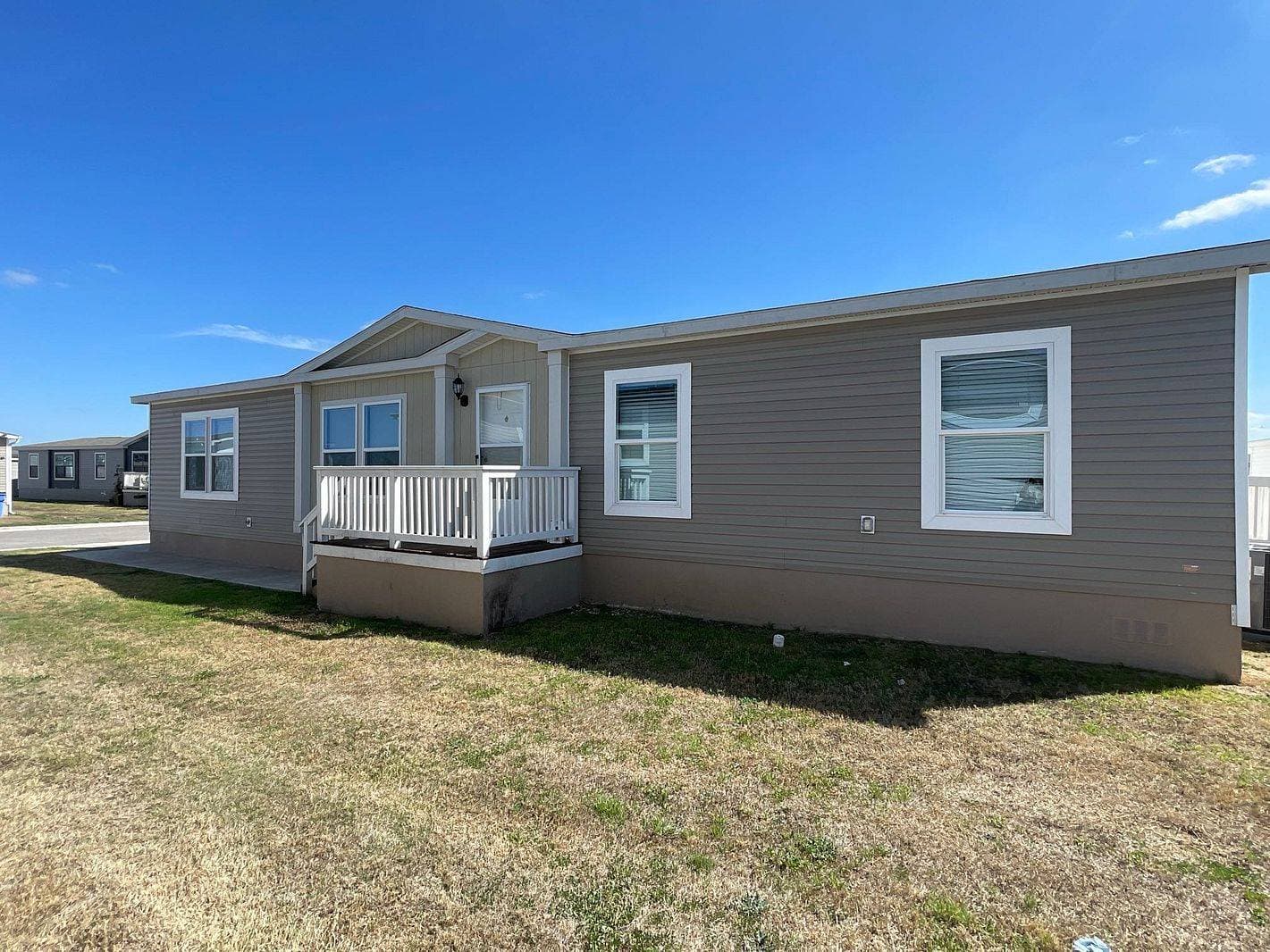 Manufactured home in Del Valle, TX 78617