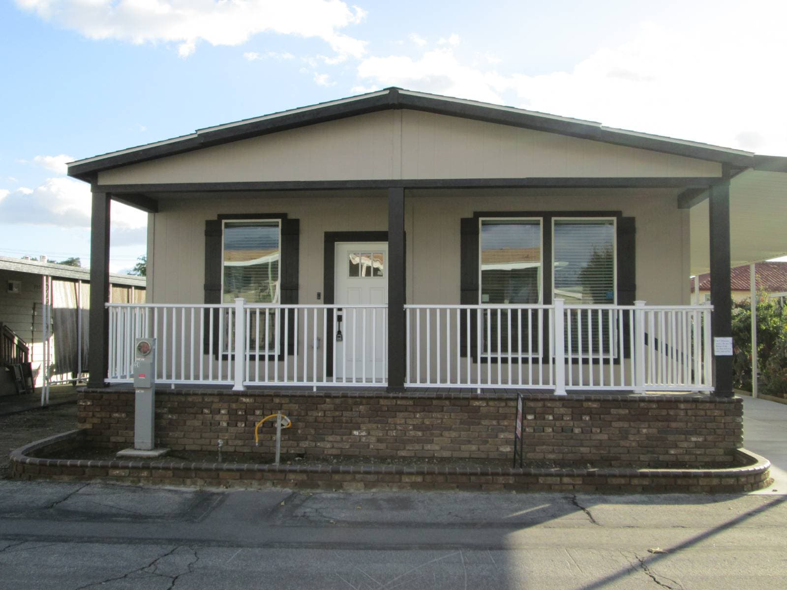 Manufactured home in La Verne, CA 91750