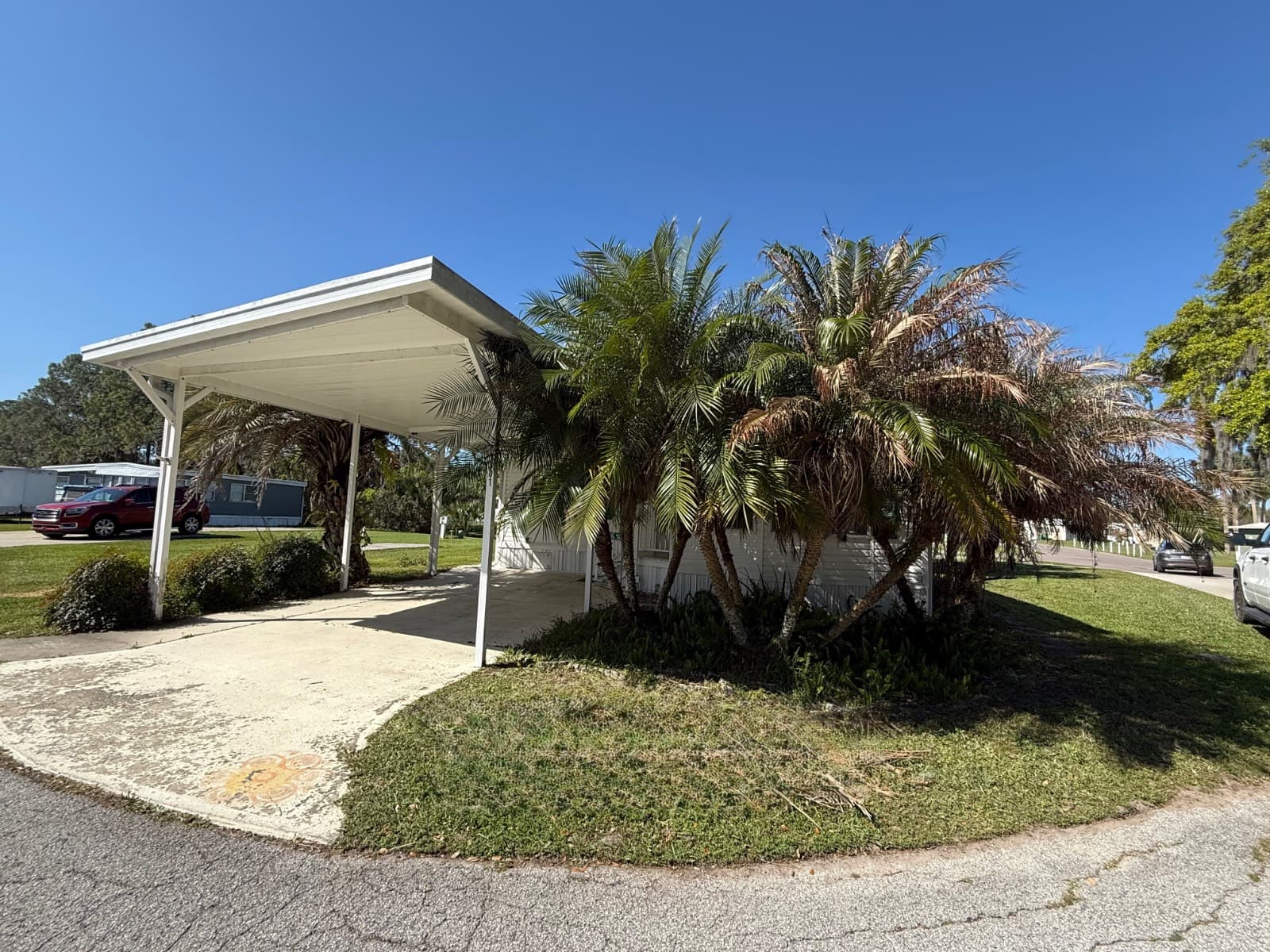 Manufactured home in Eustis, FL 32726