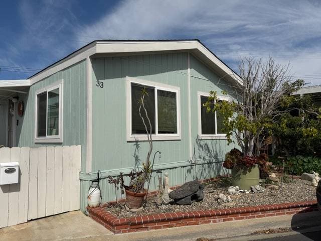 Manufactured home in Newport Beach, CA 92663