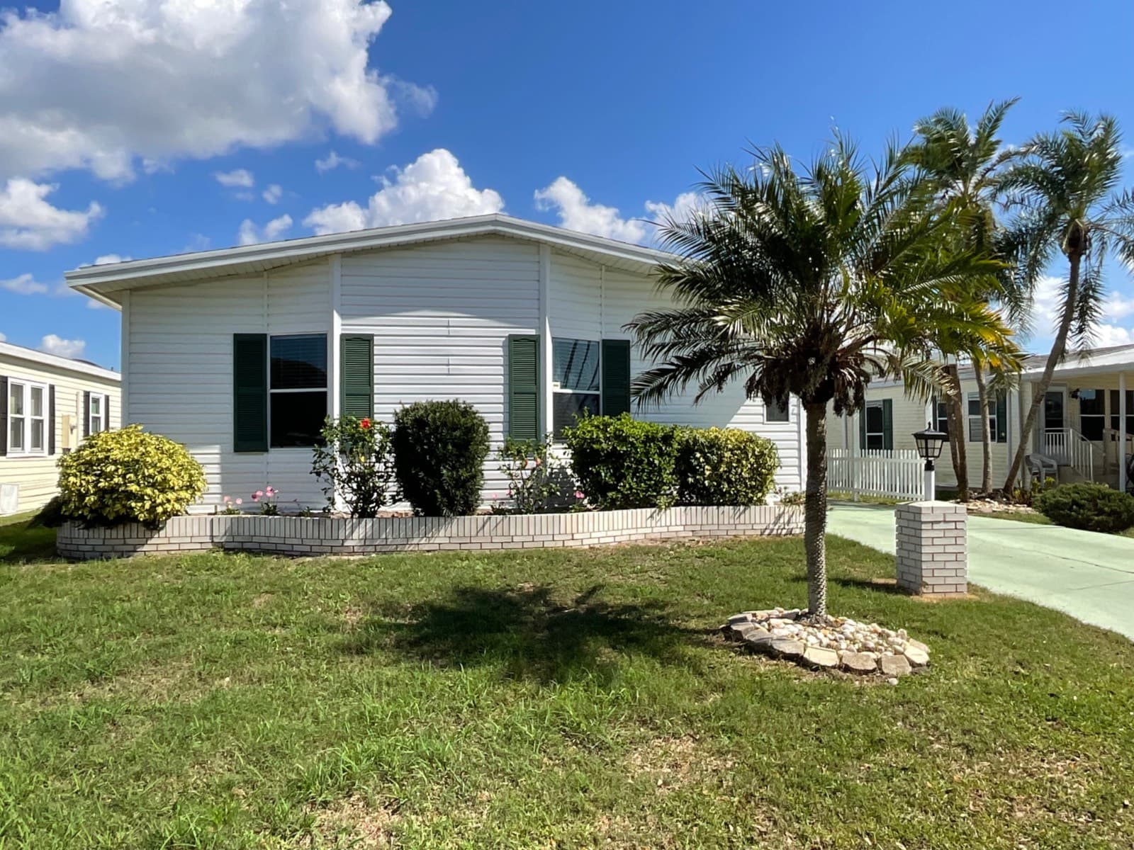 Manufactured home in Parrish, FL 34219