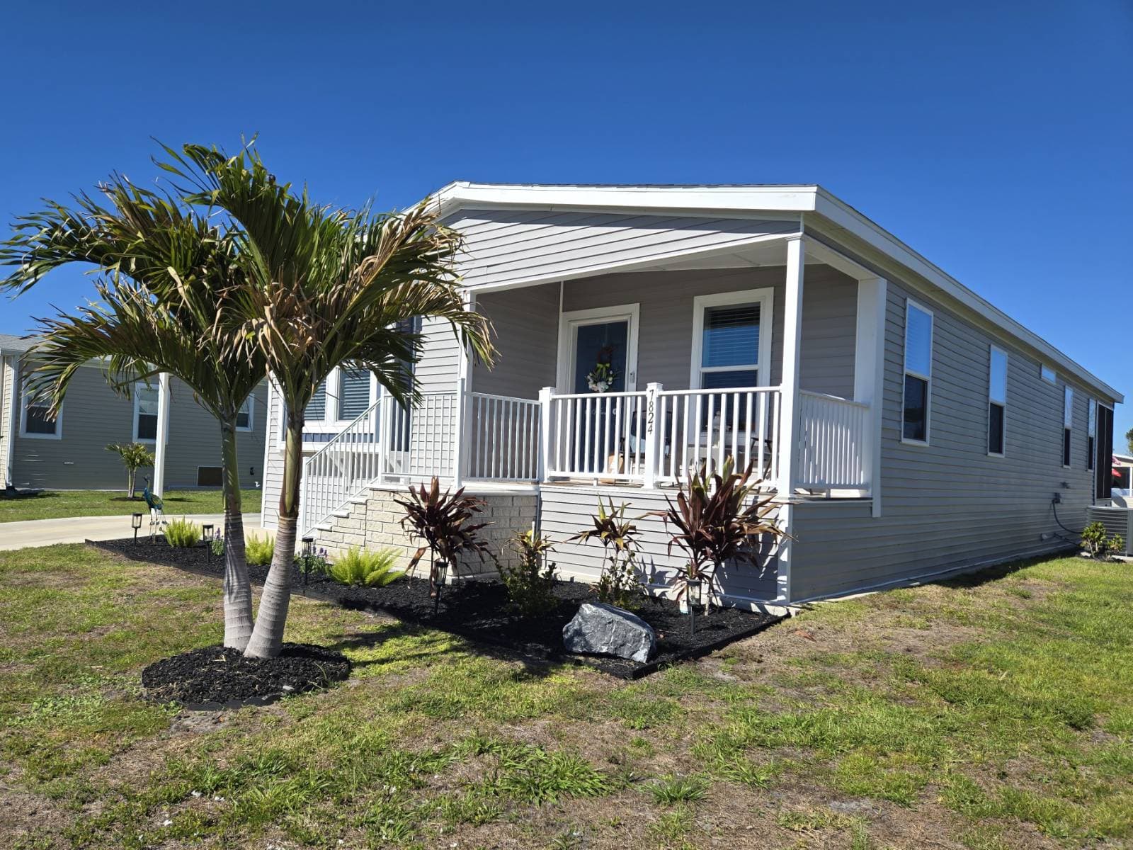 Manufactured home in Ellenton, FL 34222
