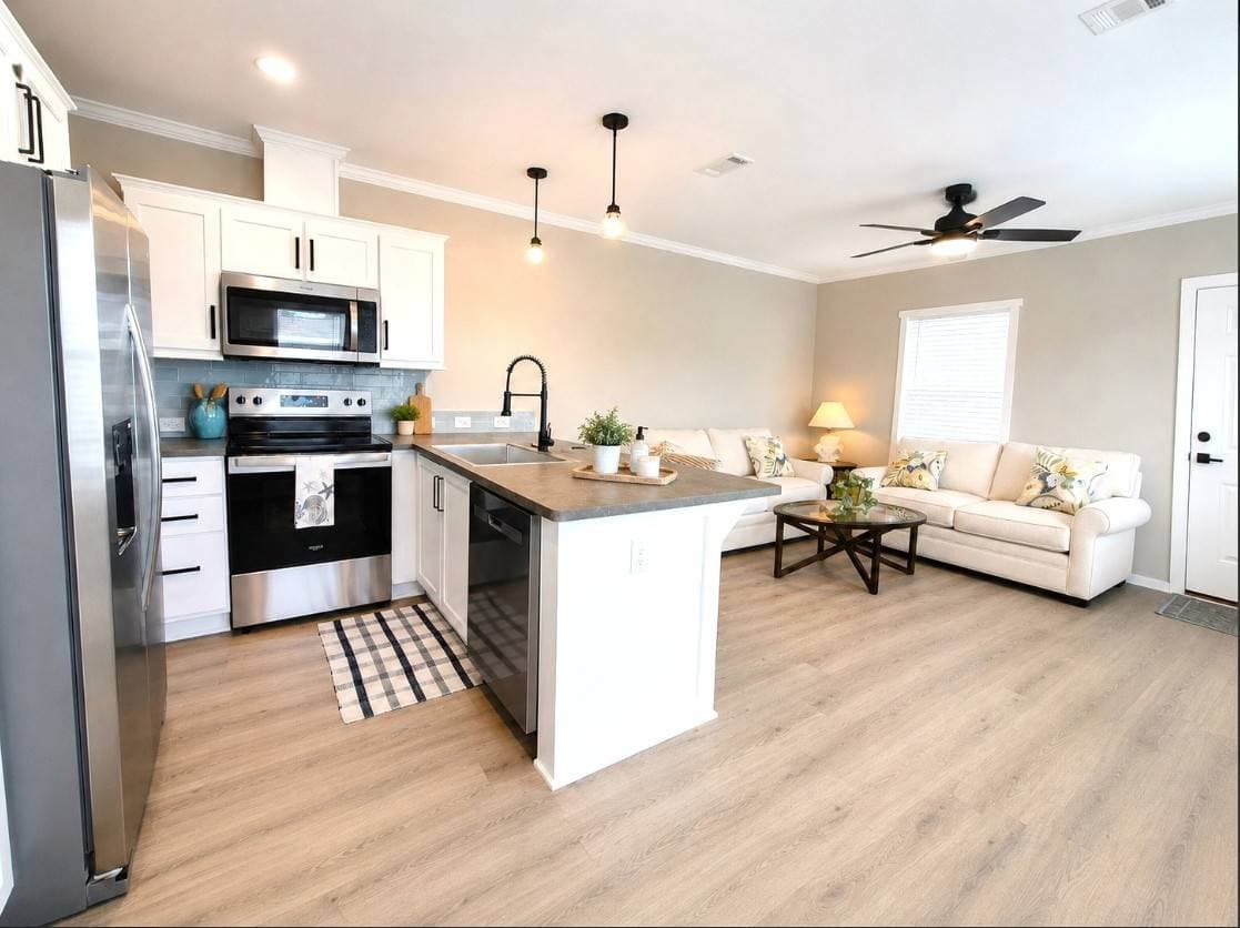 Kitchen-Living Room