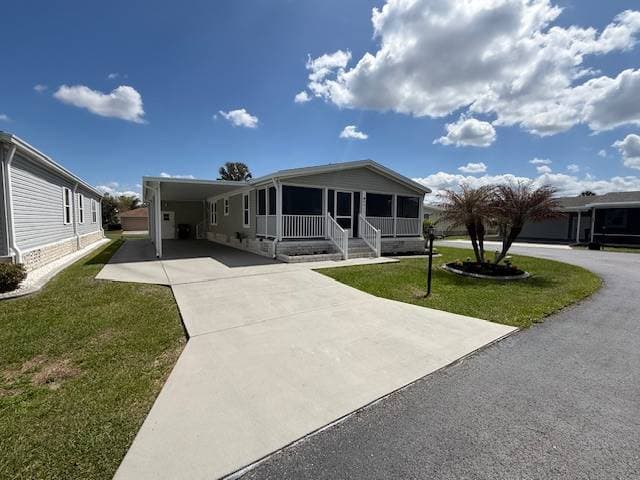 Manufactured home in Lake Wales, FL 33898