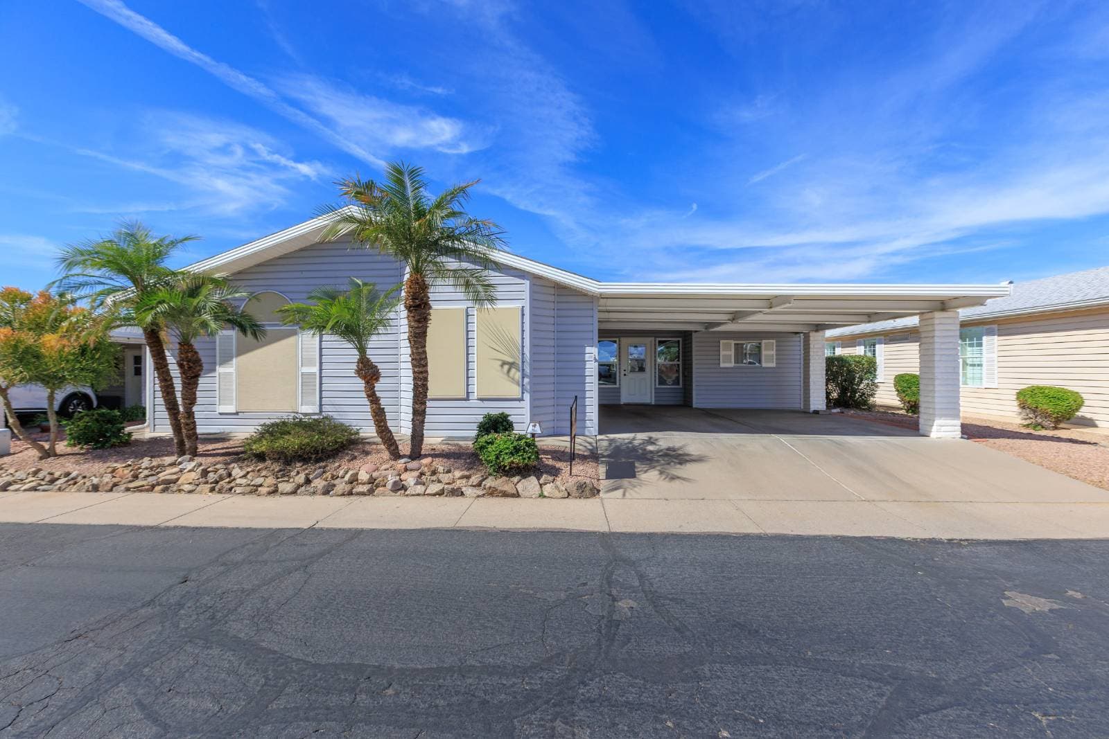 Manufactured home in Mesa, AZ 85205