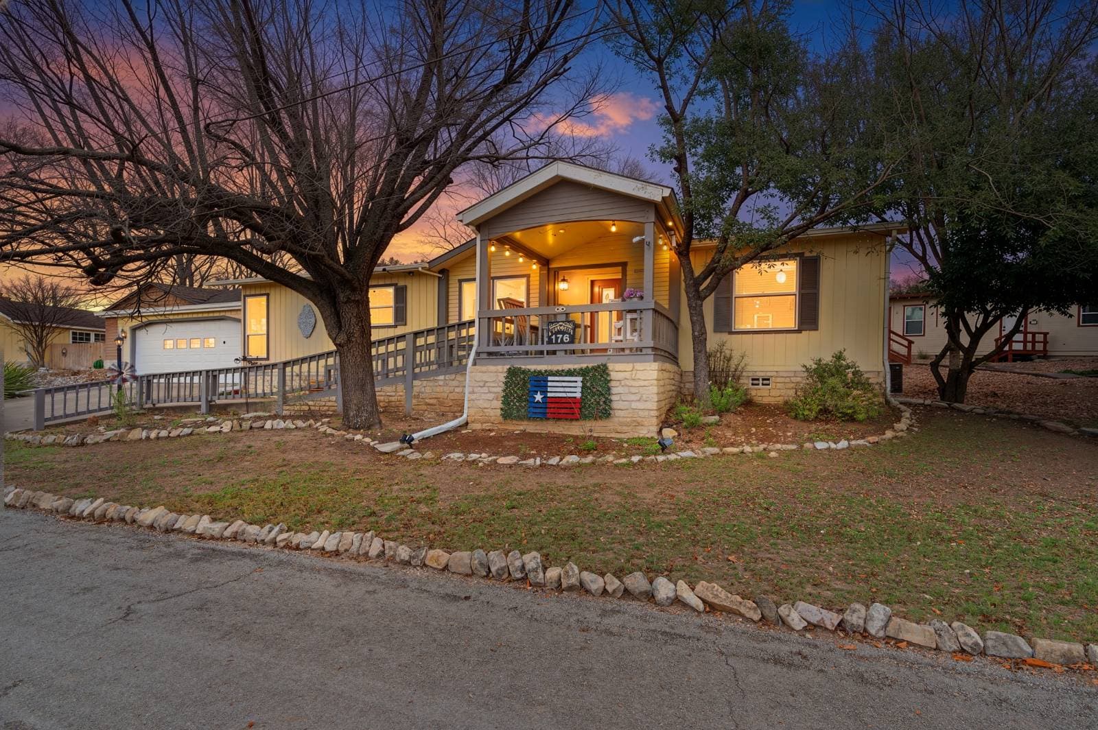 Manufactured home in Kerrville, TX 78028