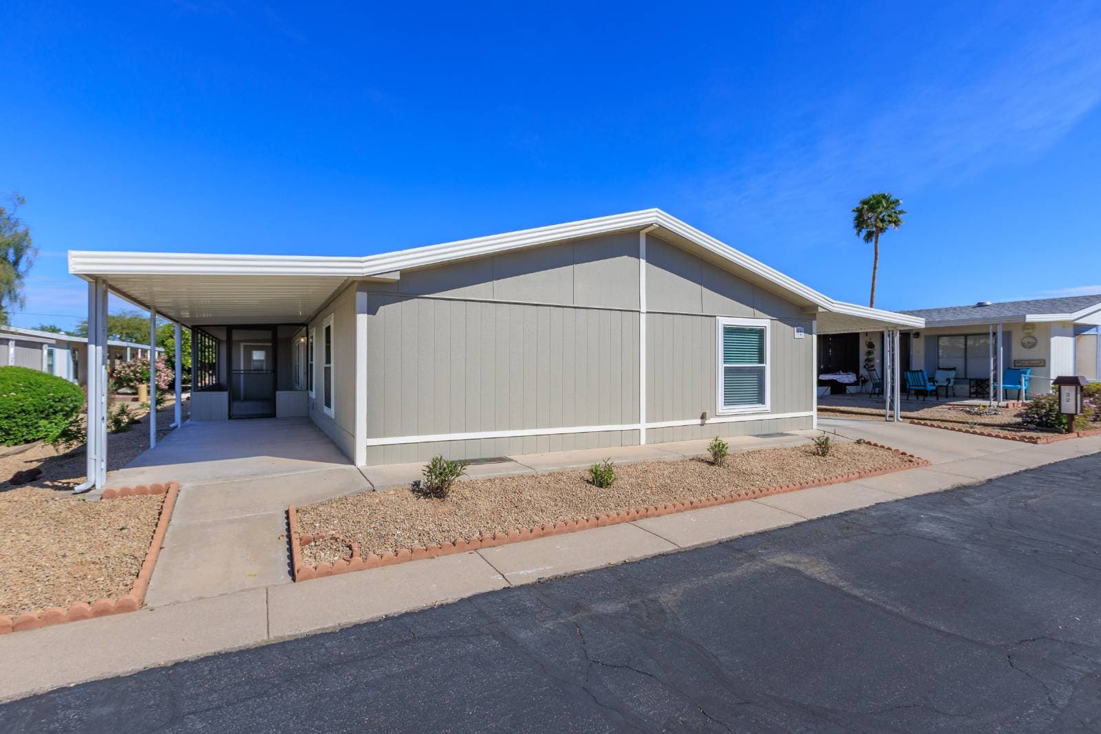 Manufactured home in Mesa, AZ 85215