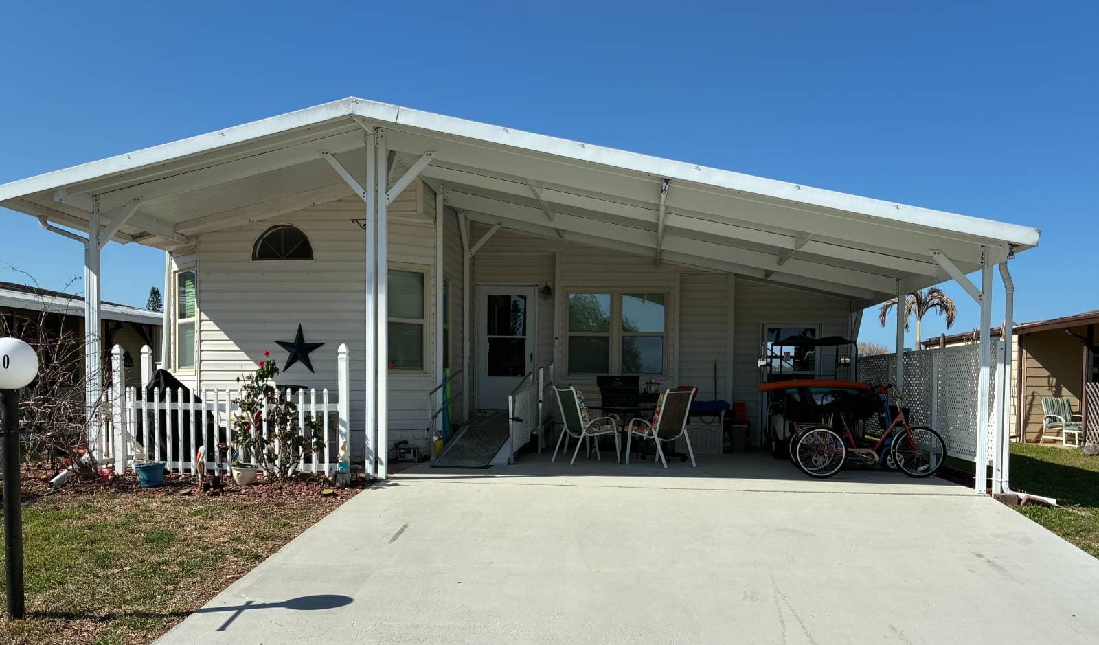 Manufactured home in Fort Pierce, FL 34945