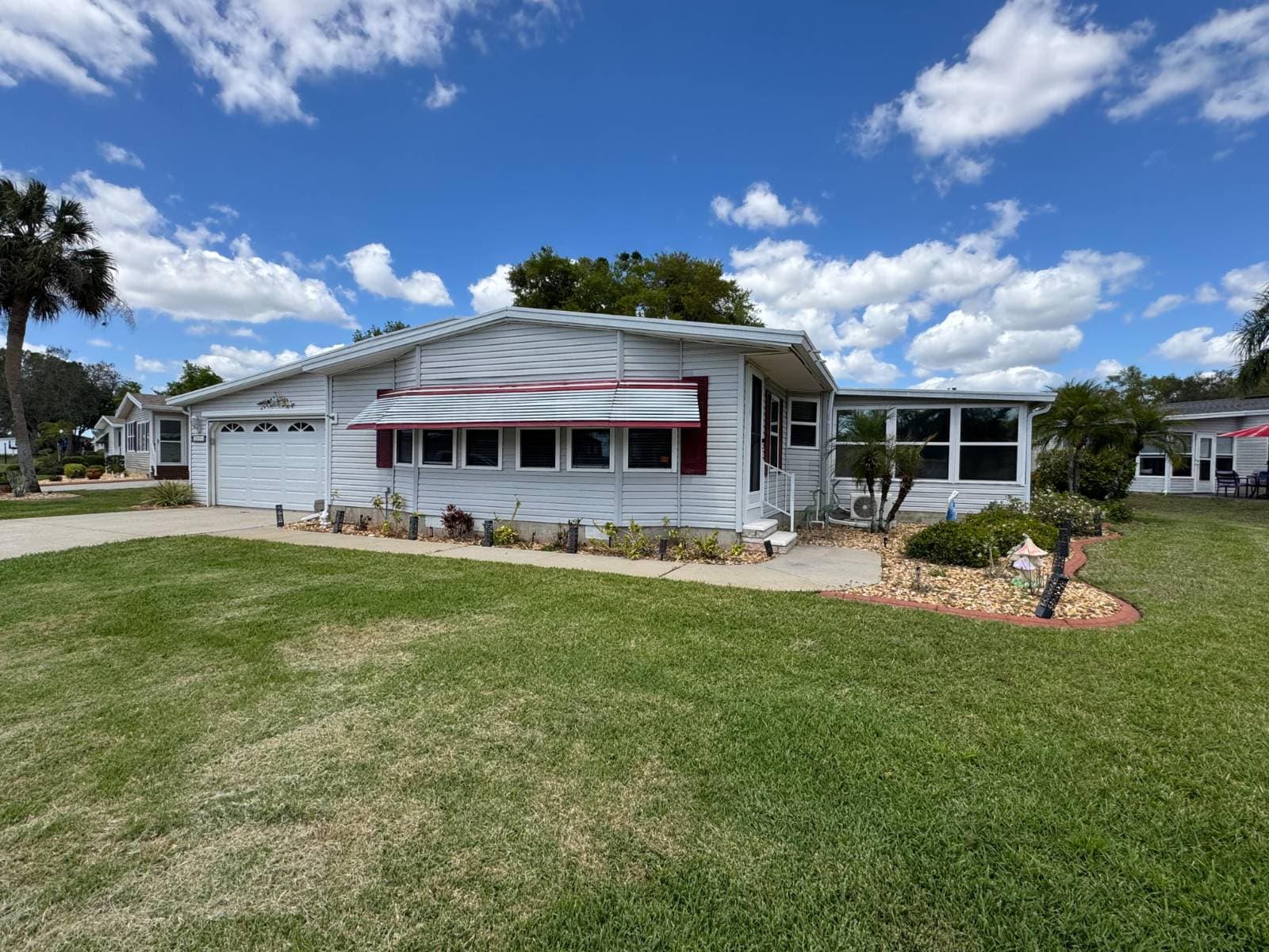 Manufactured home in Avon Park, FL 33825