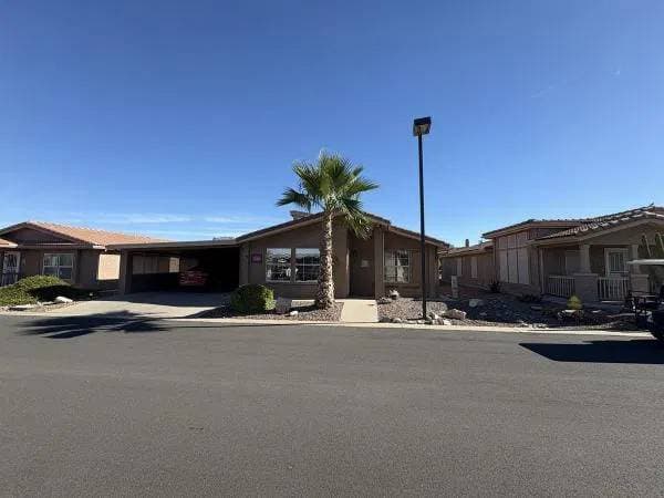 Manufactured home in Gold Canyon, AZ 85118