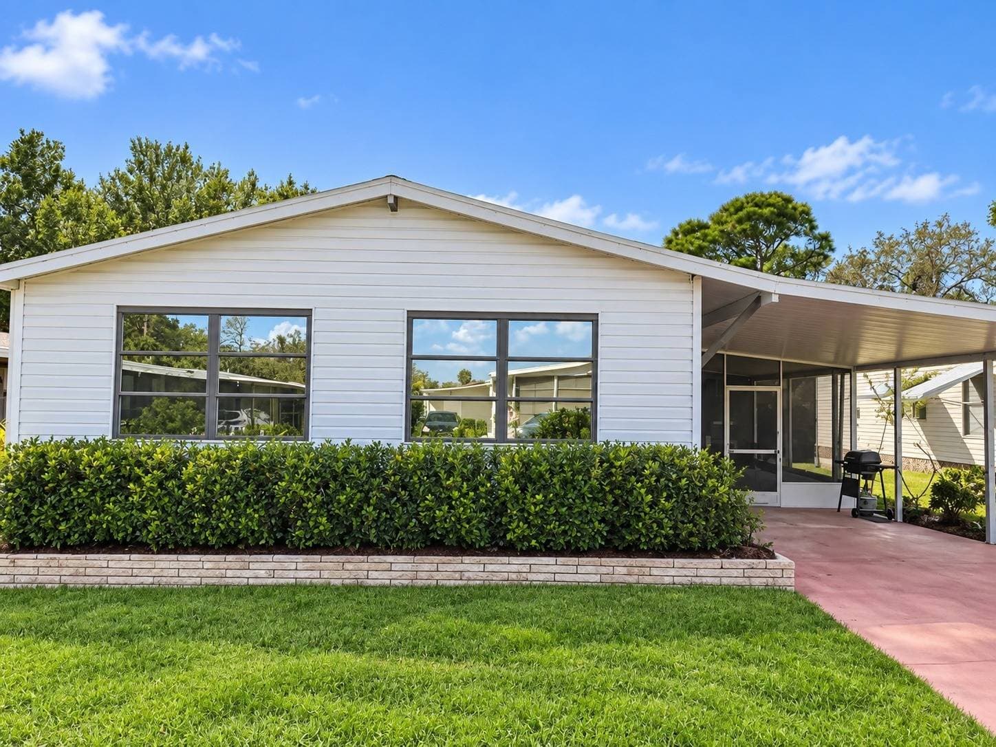 Manufactured home in Venice, FL 34292