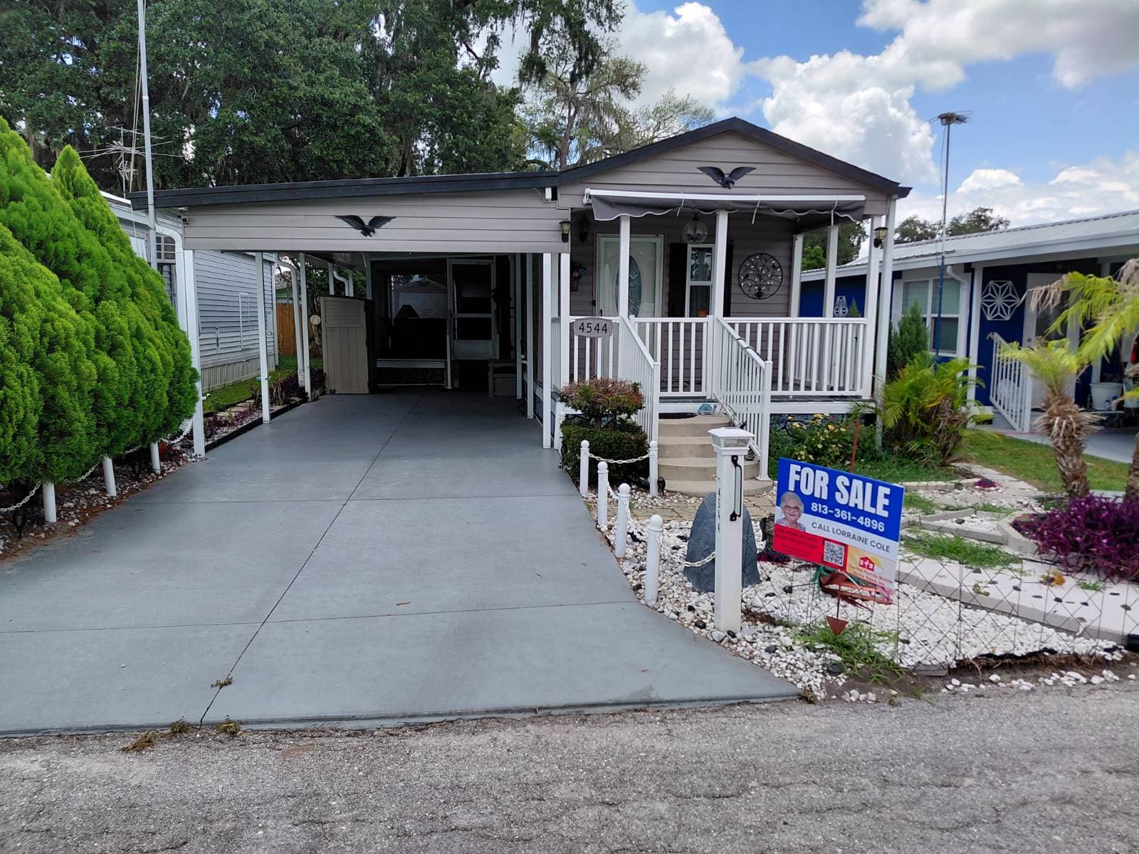 Manufactured home in Zephyrhills, FL 33541