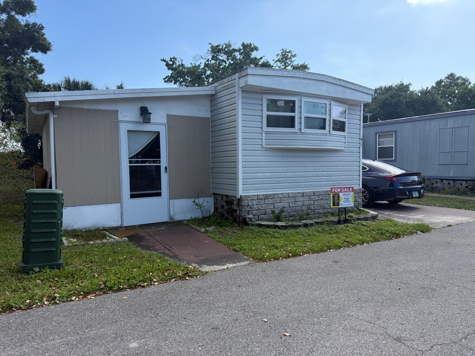 Manufactured home in Palm Harbor, FL 34684