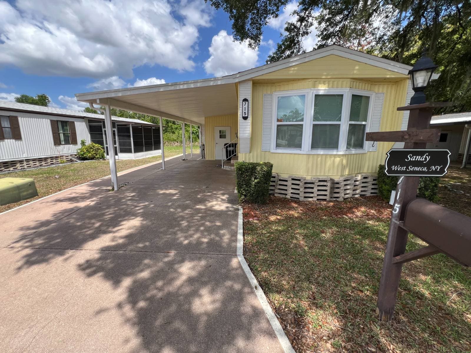 Manufactured home in Winter Haven, FL 33881