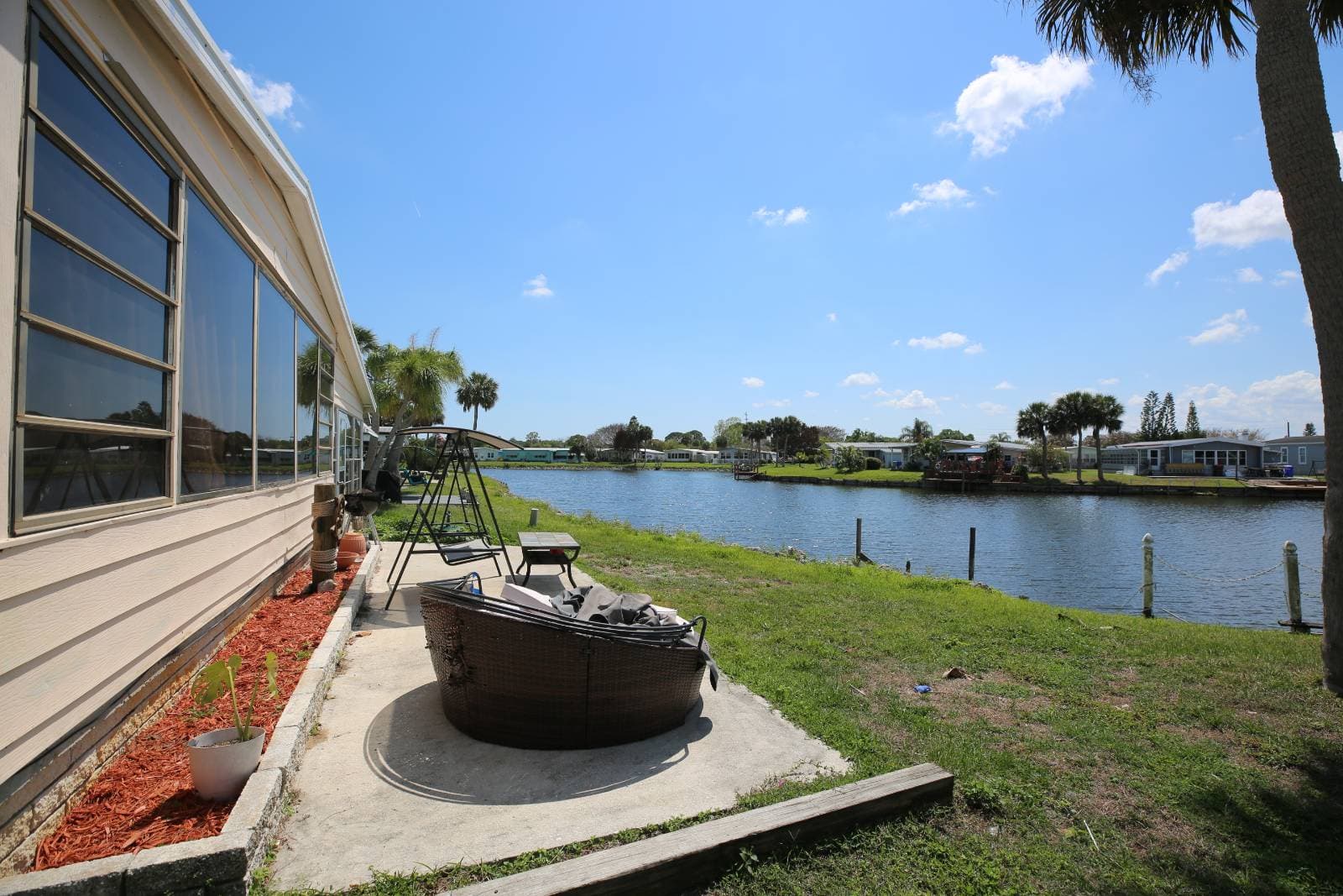 Manufactured home in VERO BEACH, FL 32966