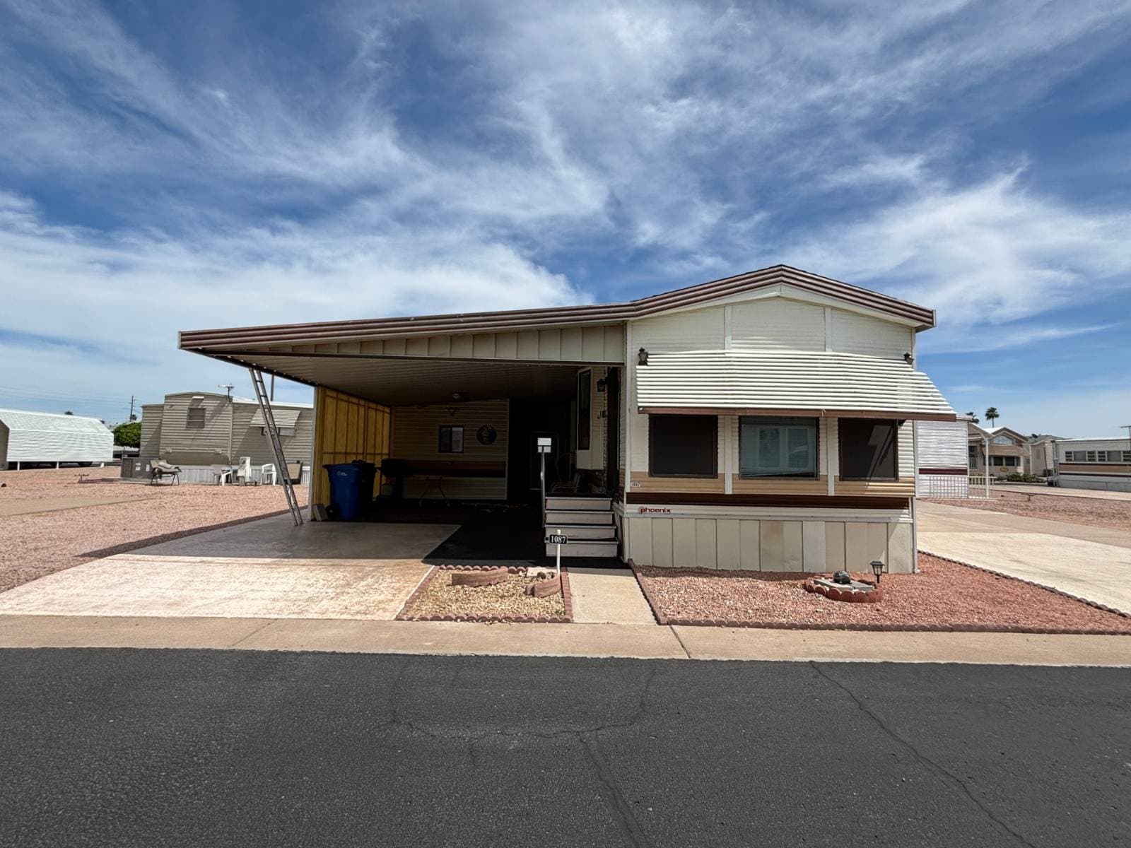 Manufactured home in Mesa, AZ 85205