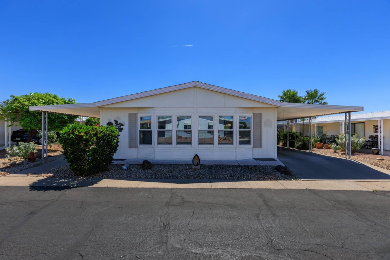 Manufactured home in Mesa, AZ 85215