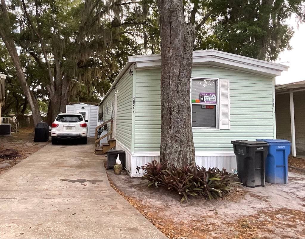 Manufactured home in Plant City, FL 33566
