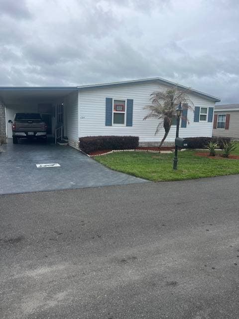 Manufactured home in Auburndale, FL 33823