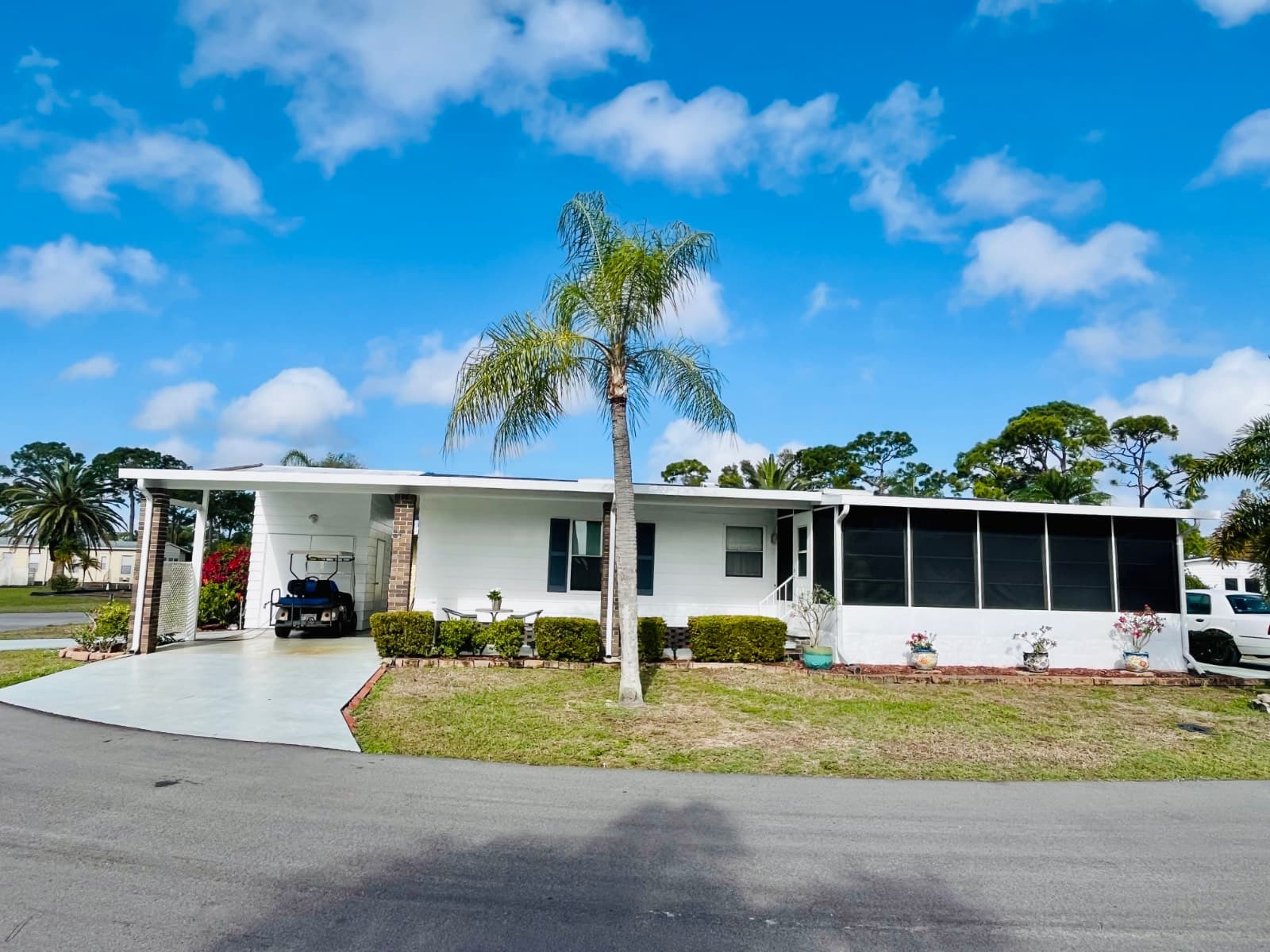 Manufactured home in North Fort Myers, FL 33903