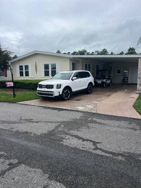 Manufactured home in Auburndale, FL 33823
