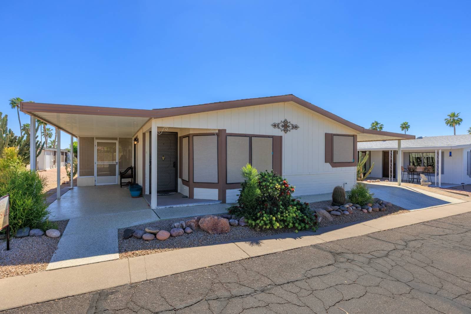 Manufactured home in Mesa, AZ 85215