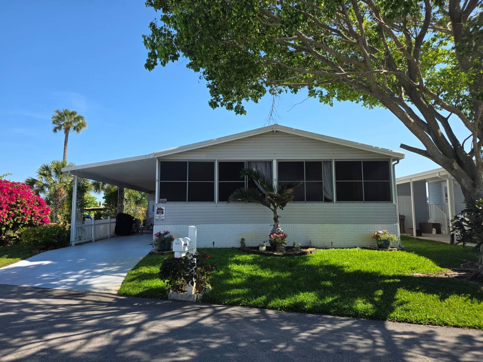 Manufactured home in West Palm Beach, FL 33404