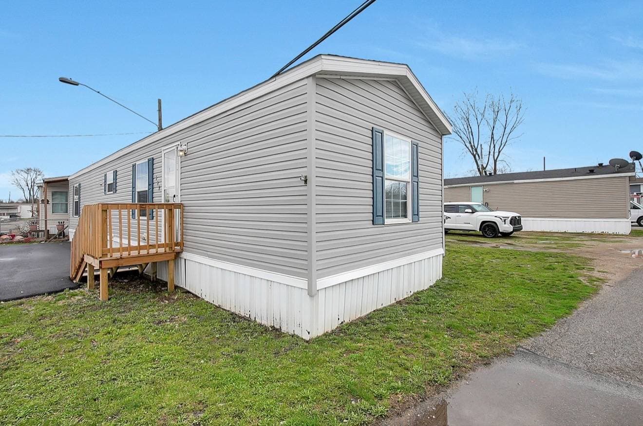 Manufactured home in Columbus, OH 43219