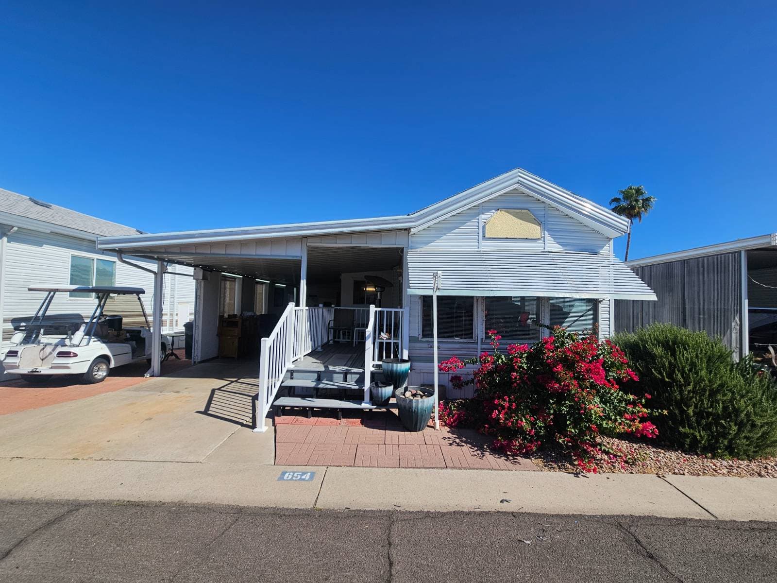 Manufactured home in Mesa, AZ 85207