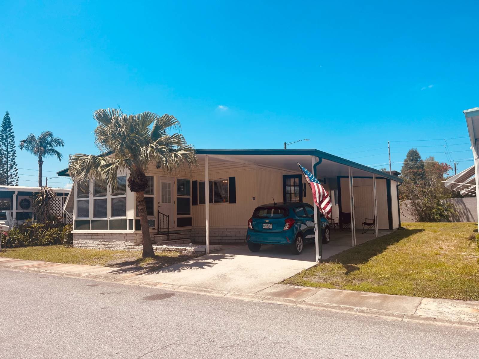 Manufactured home in Safety Harbor, FL 34695