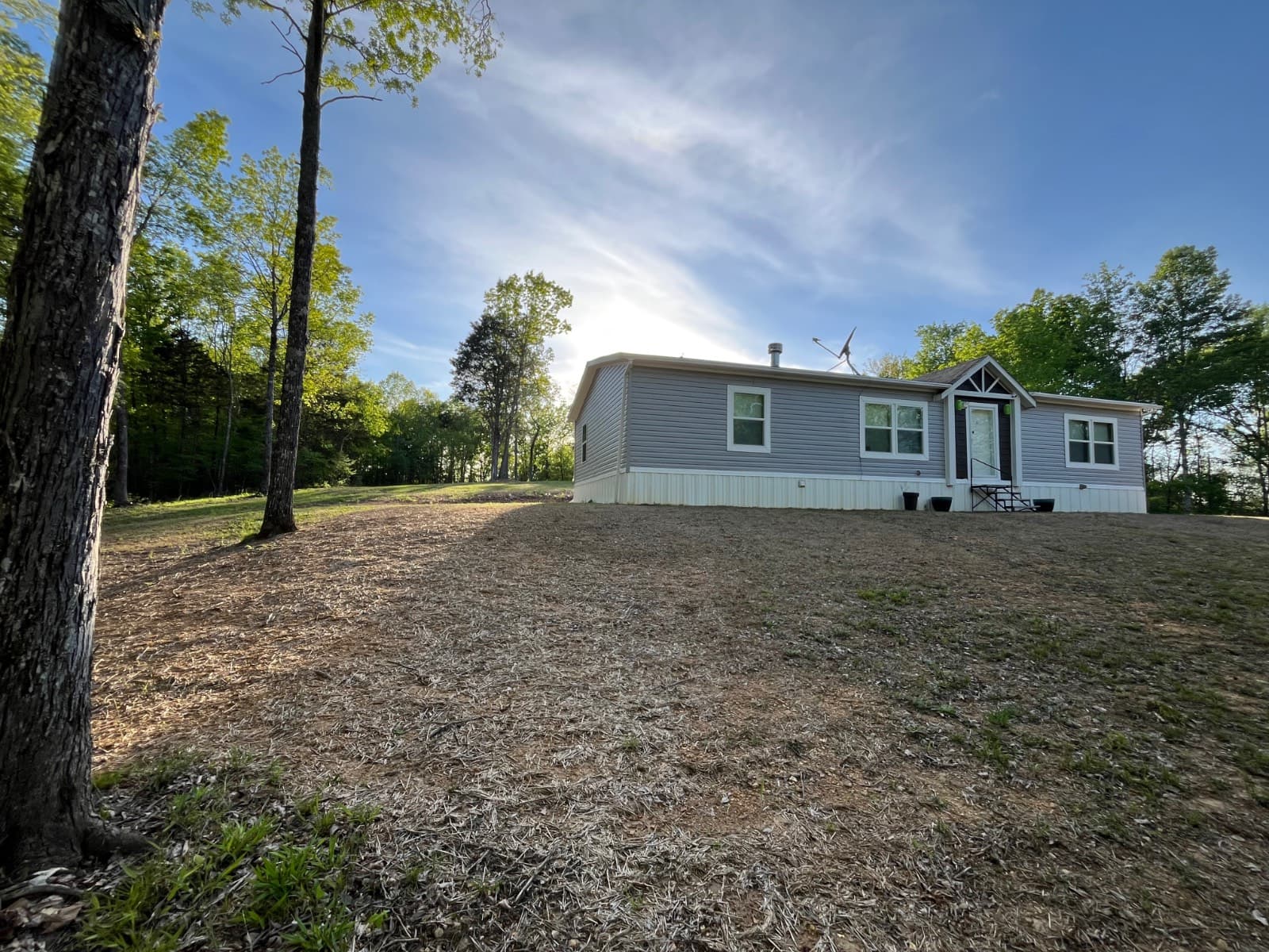 Manufactured home in Waynesboro, TN 38485