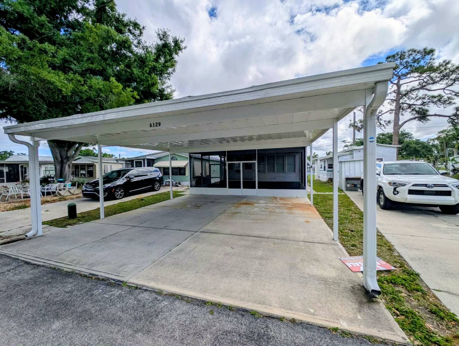 Manufactured home in Ruskin, FL 33570