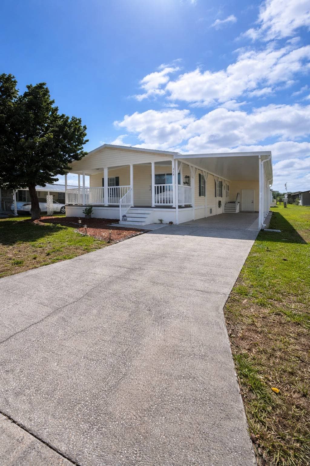 Manufactured home in West Melbourne, FL 32904