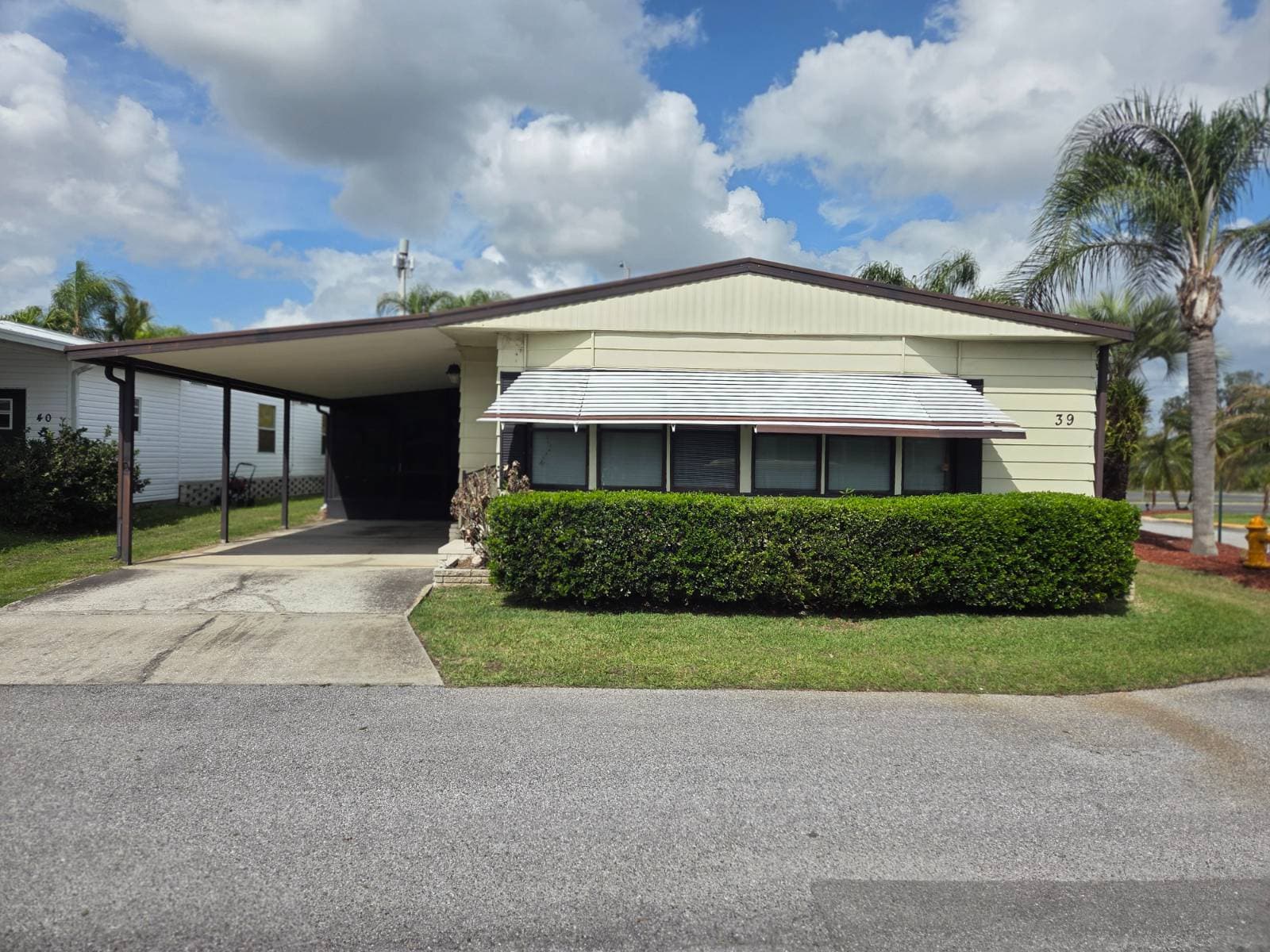 Manufactured home in Lakeland, FL 33803