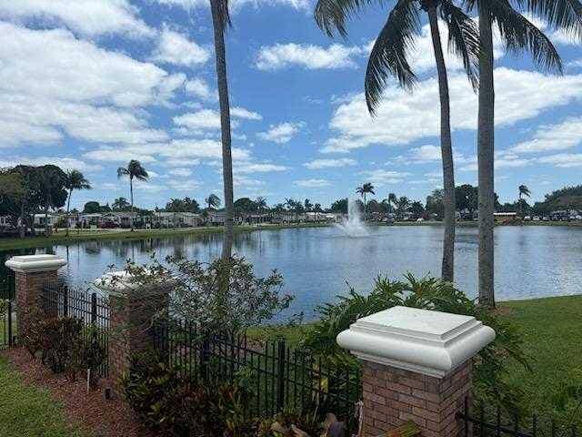 Manufactured home in Davie, FL 33325