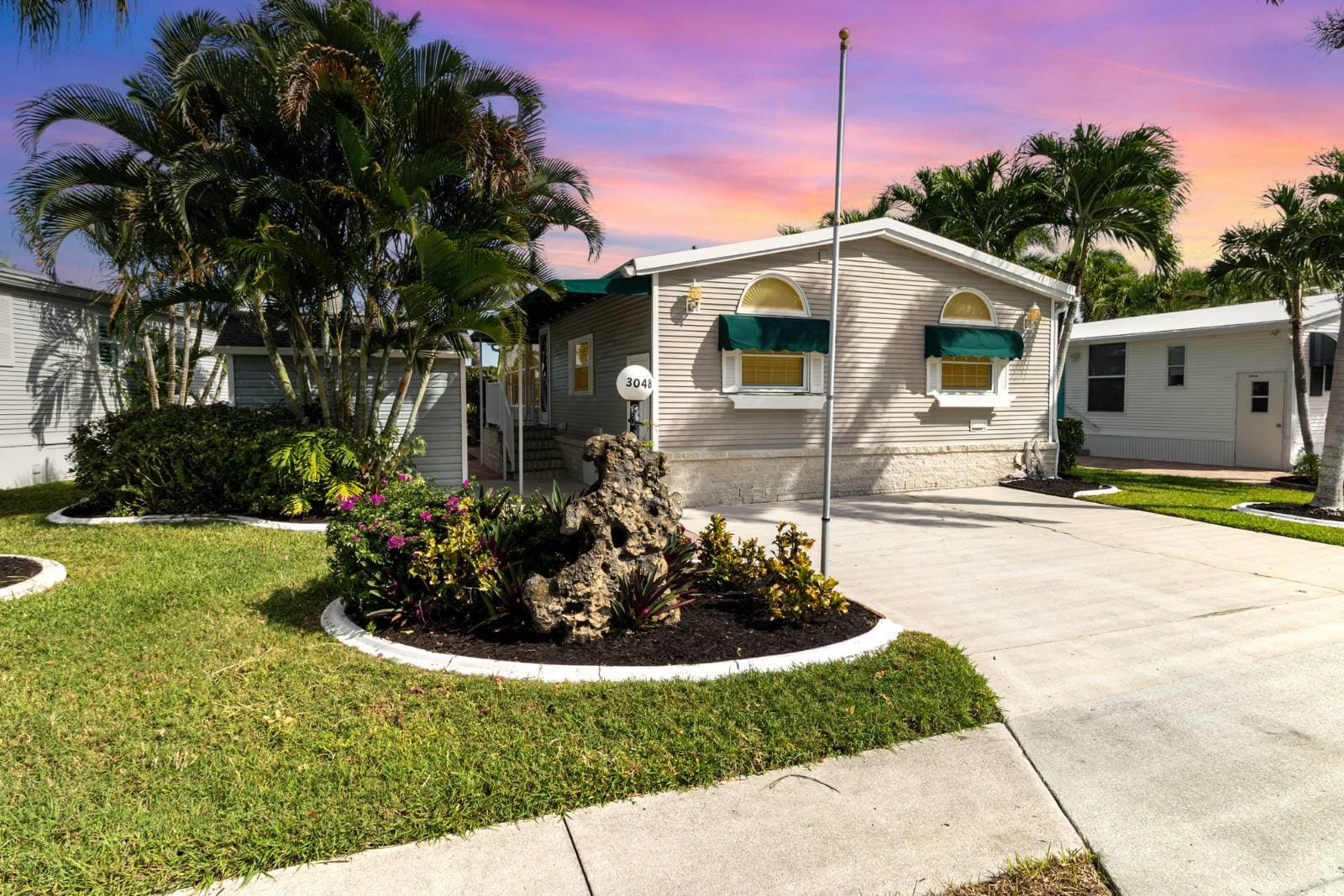 Manufactured home in NAPLES, FL 34120