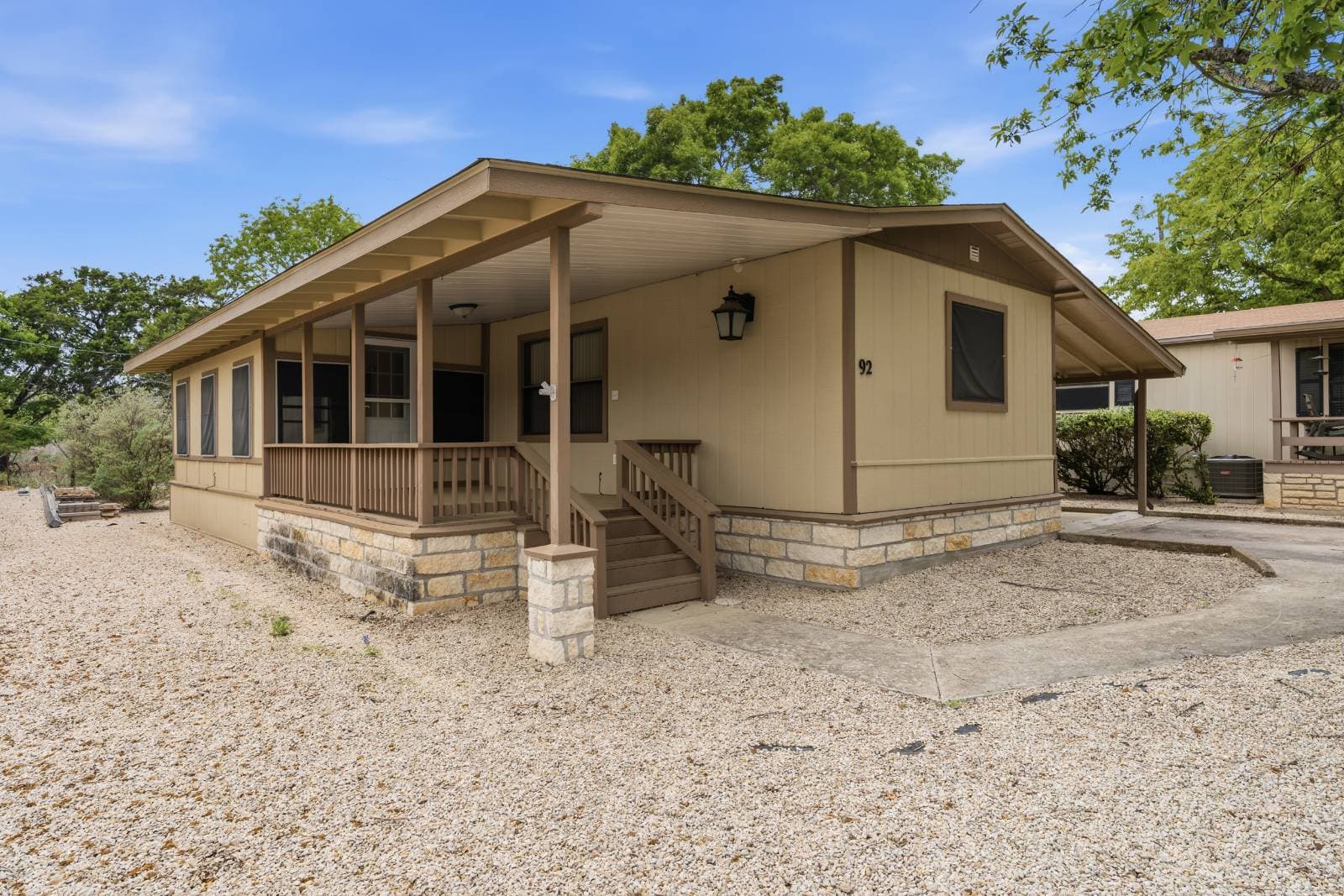 Manufactured home in Kerrville, TX 78028