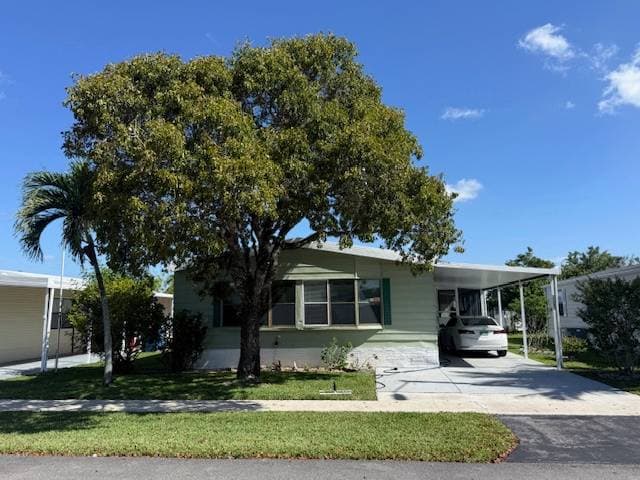 Manufactured home in Davie, FL 33325