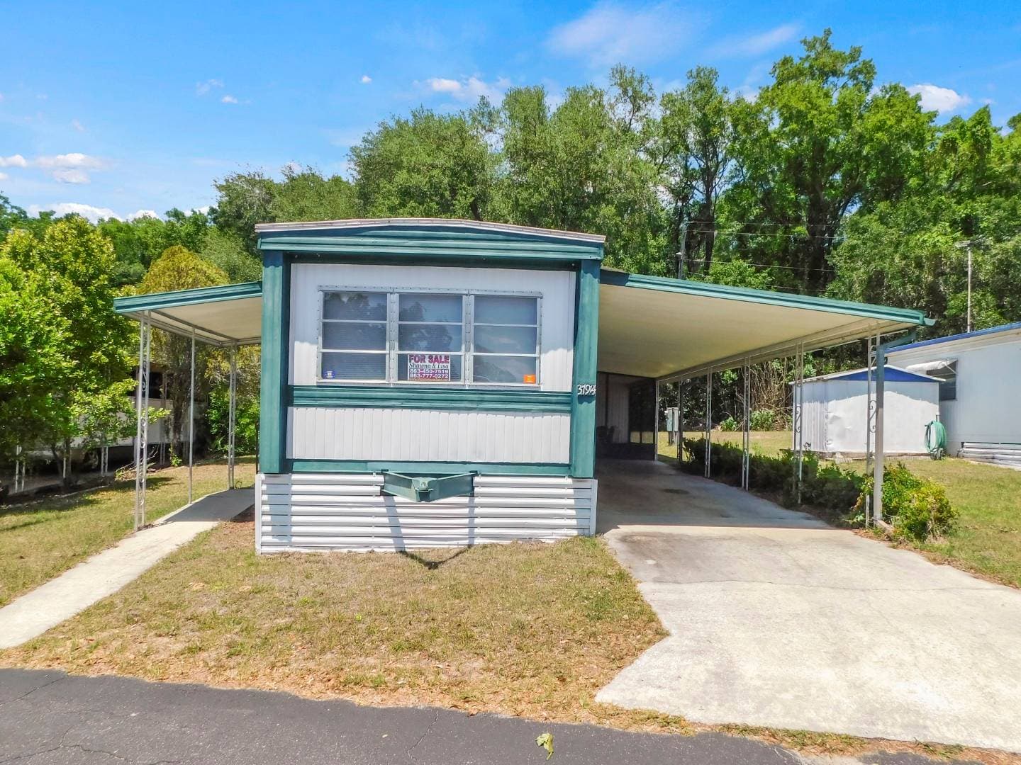 Manufactured home in Dade City, FL 33525