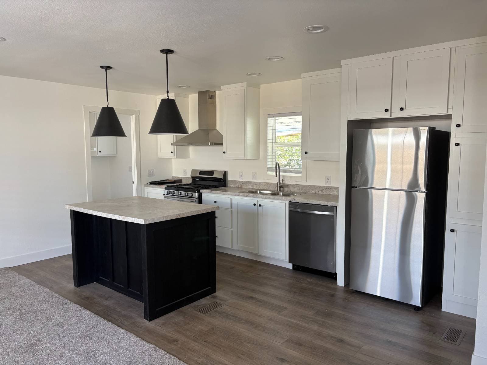 Manufactured home in Hemet, CA 92543