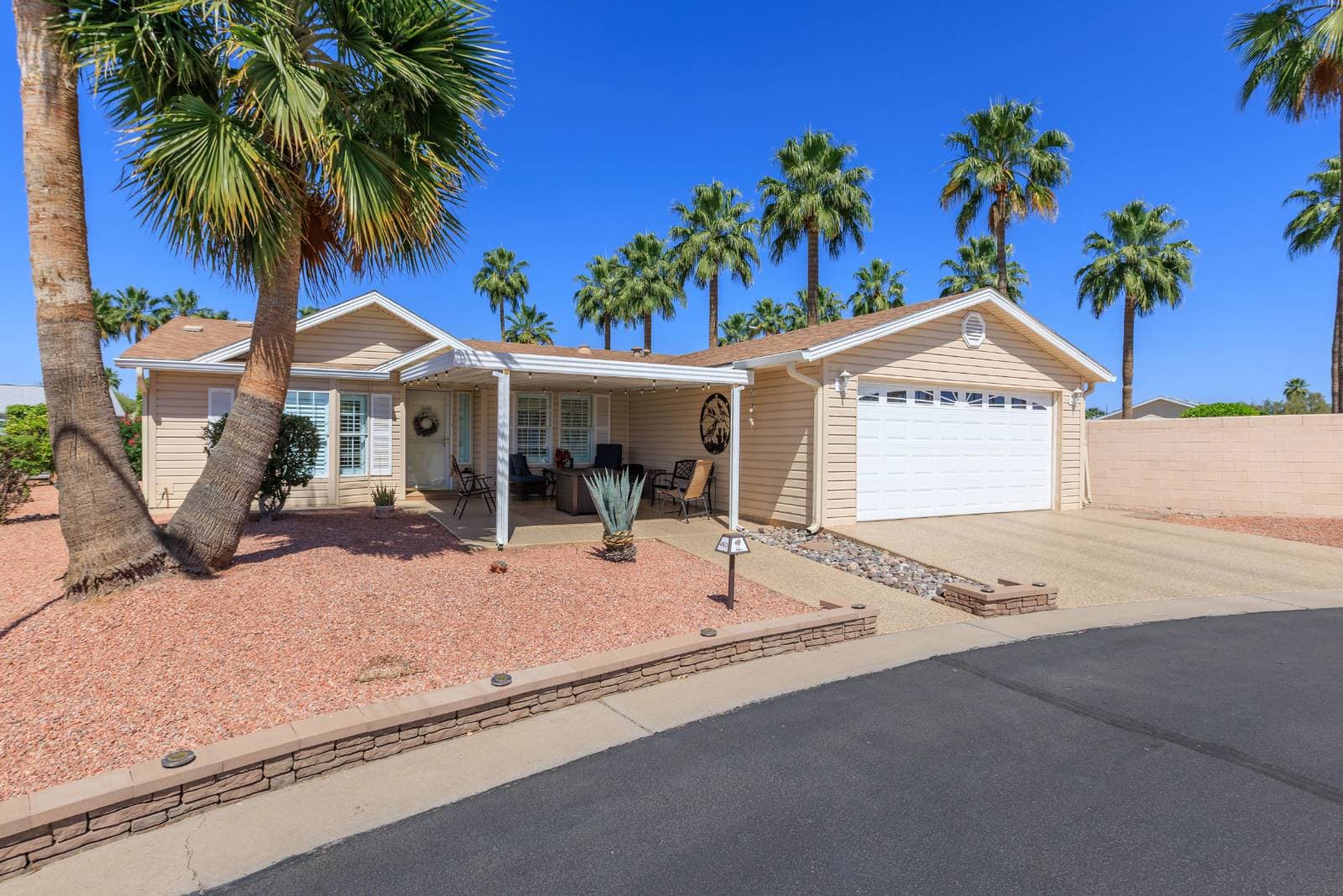 Manufactured home in Mesa, AZ 85209