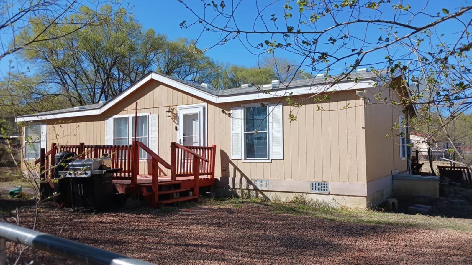 Manufactured home in Raton, NM 87740