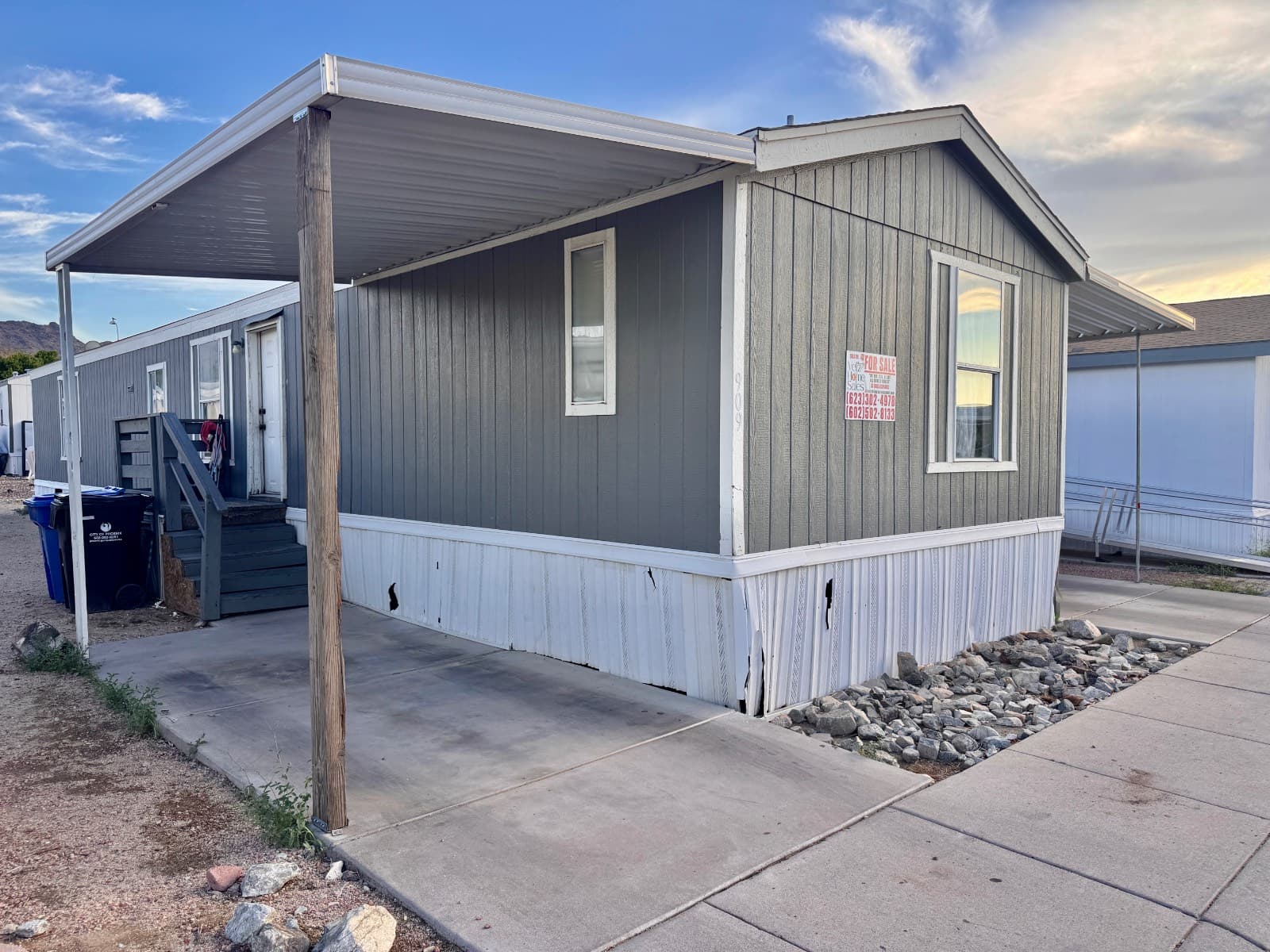 Manufactured home in Phoenix, AZ 85041