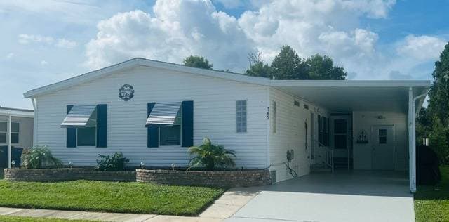 Manufactured home in Parrish, FL 34219