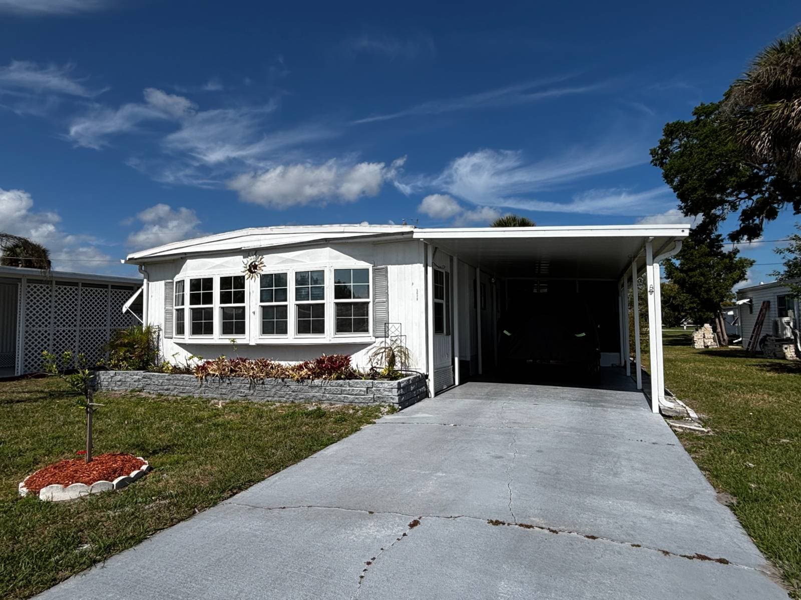 Manufactured home in Port Orange, FL 32127
